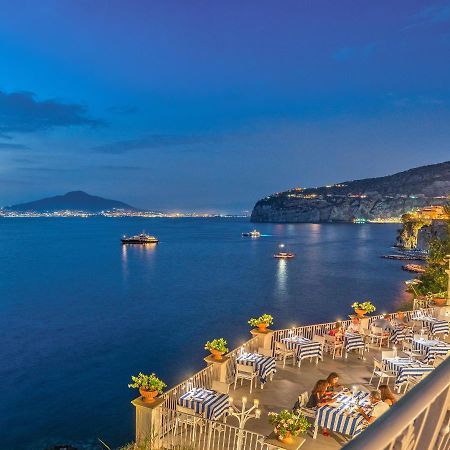 Grand Hotel Riviera Сорренто Екстер'єр фото