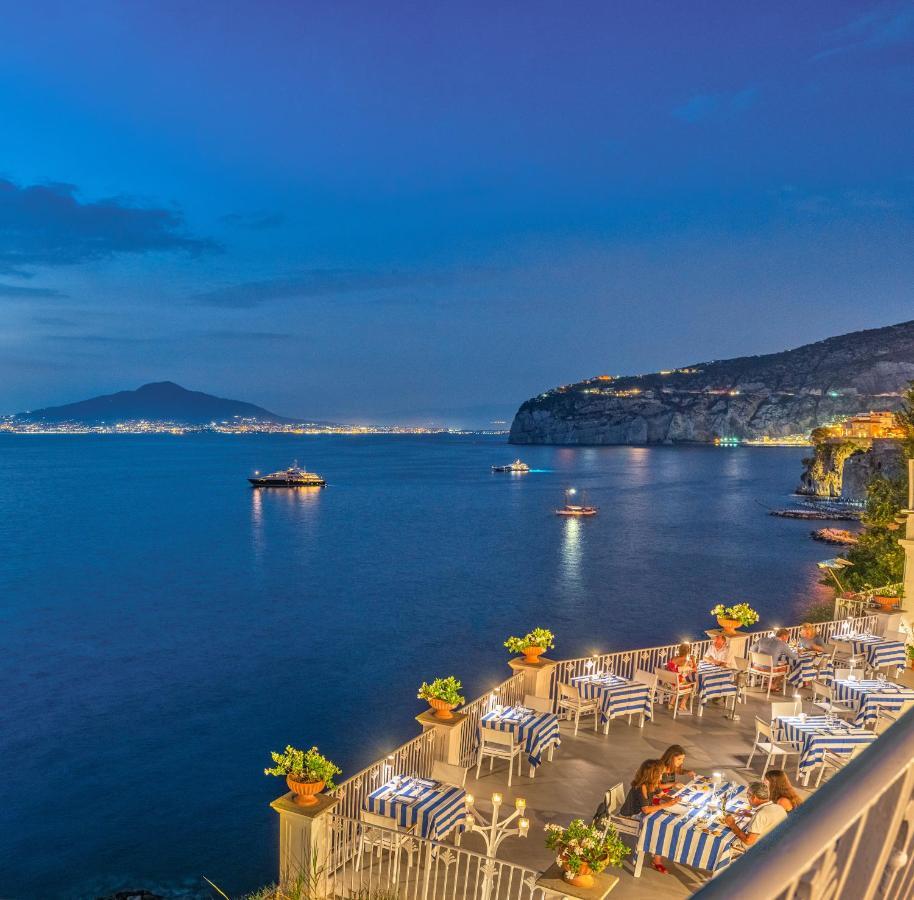 Grand Hotel Riviera Сорренто Екстер'єр фото