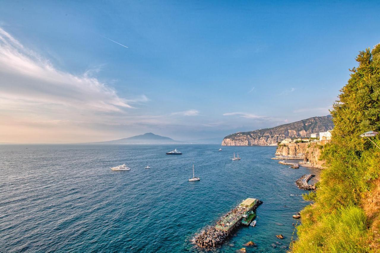 Grand Hotel Riviera Сорренто Екстер'єр фото
