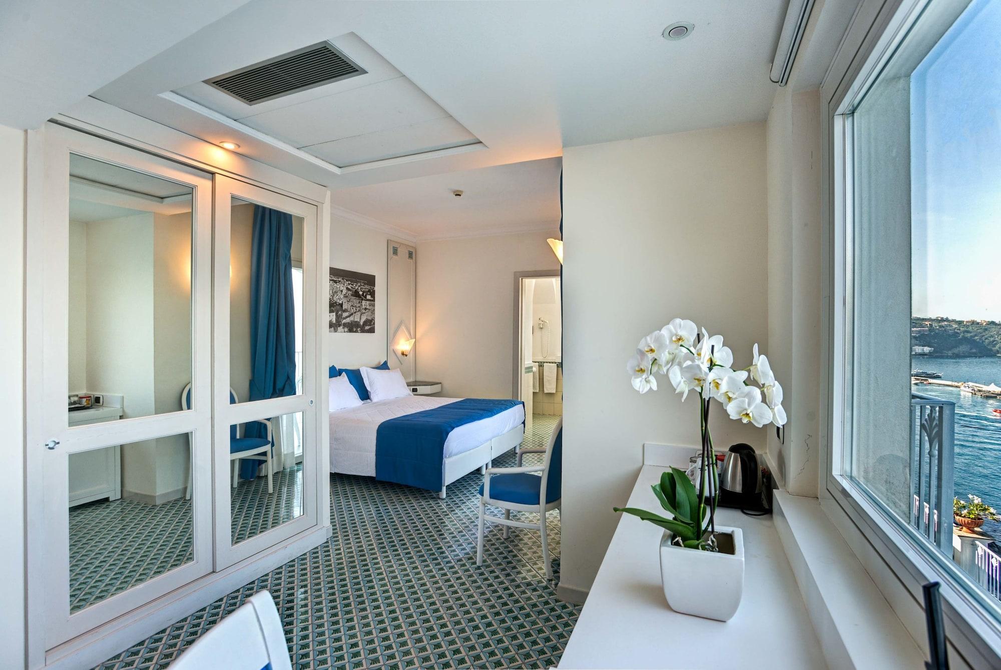 Grand Hotel Riviera Сорренто Екстер'єр фото