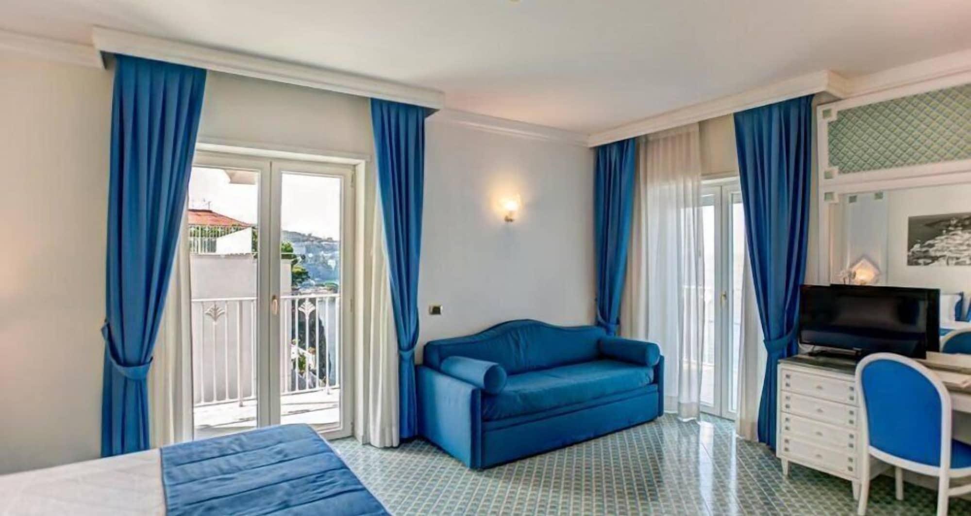 Grand Hotel Riviera Сорренто Екстер'єр фото