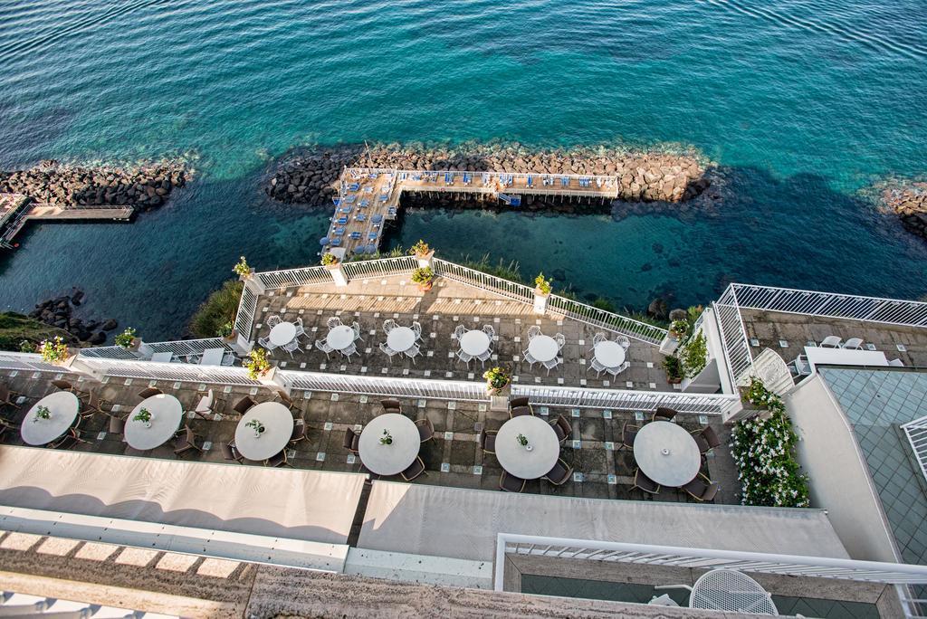 Grand Hotel Riviera Сорренто Екстер'єр фото
