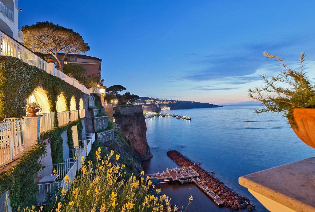 Grand Hotel Riviera Сорренто Екстер'єр фото