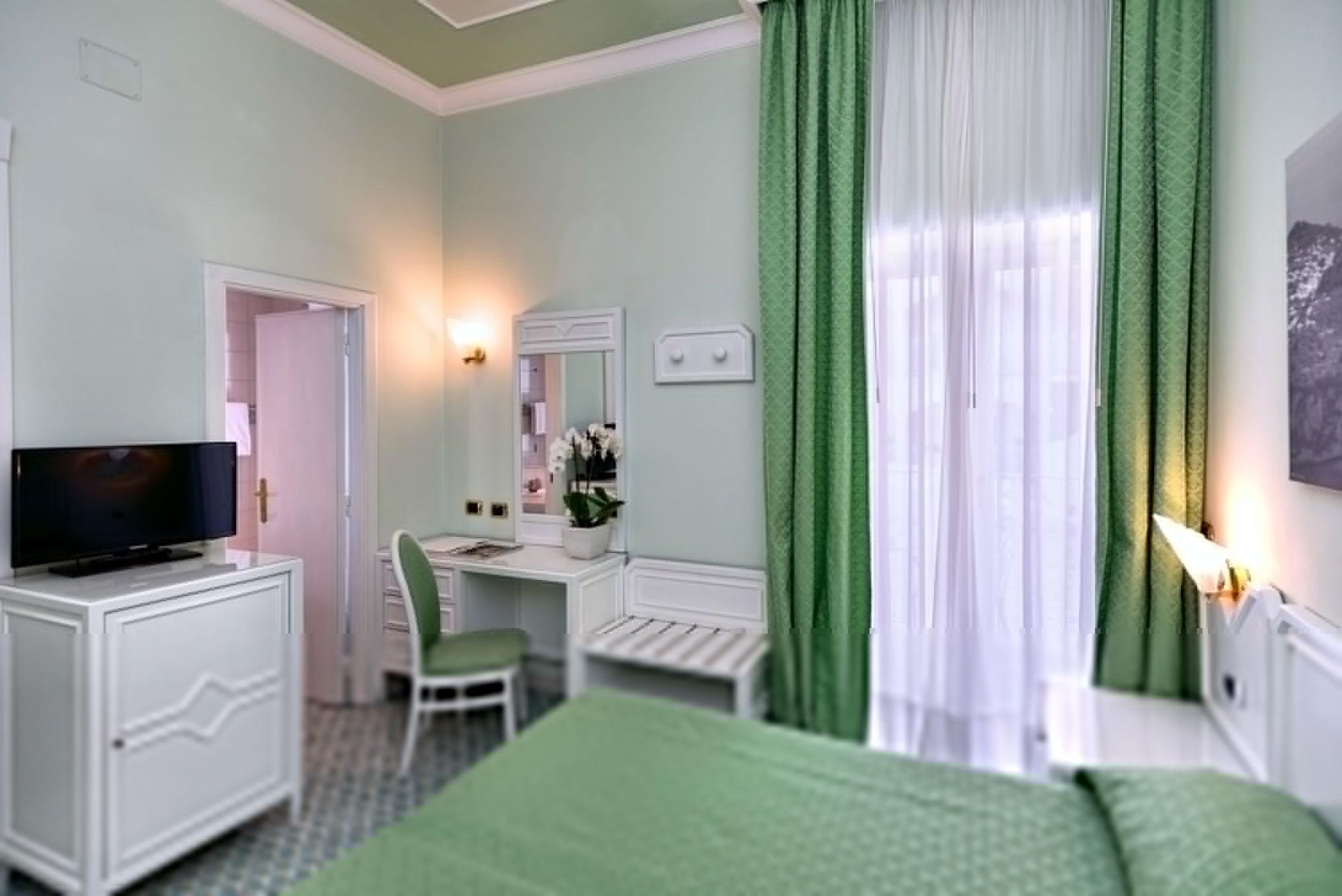 Grand Hotel Riviera Сорренто Екстер'єр фото