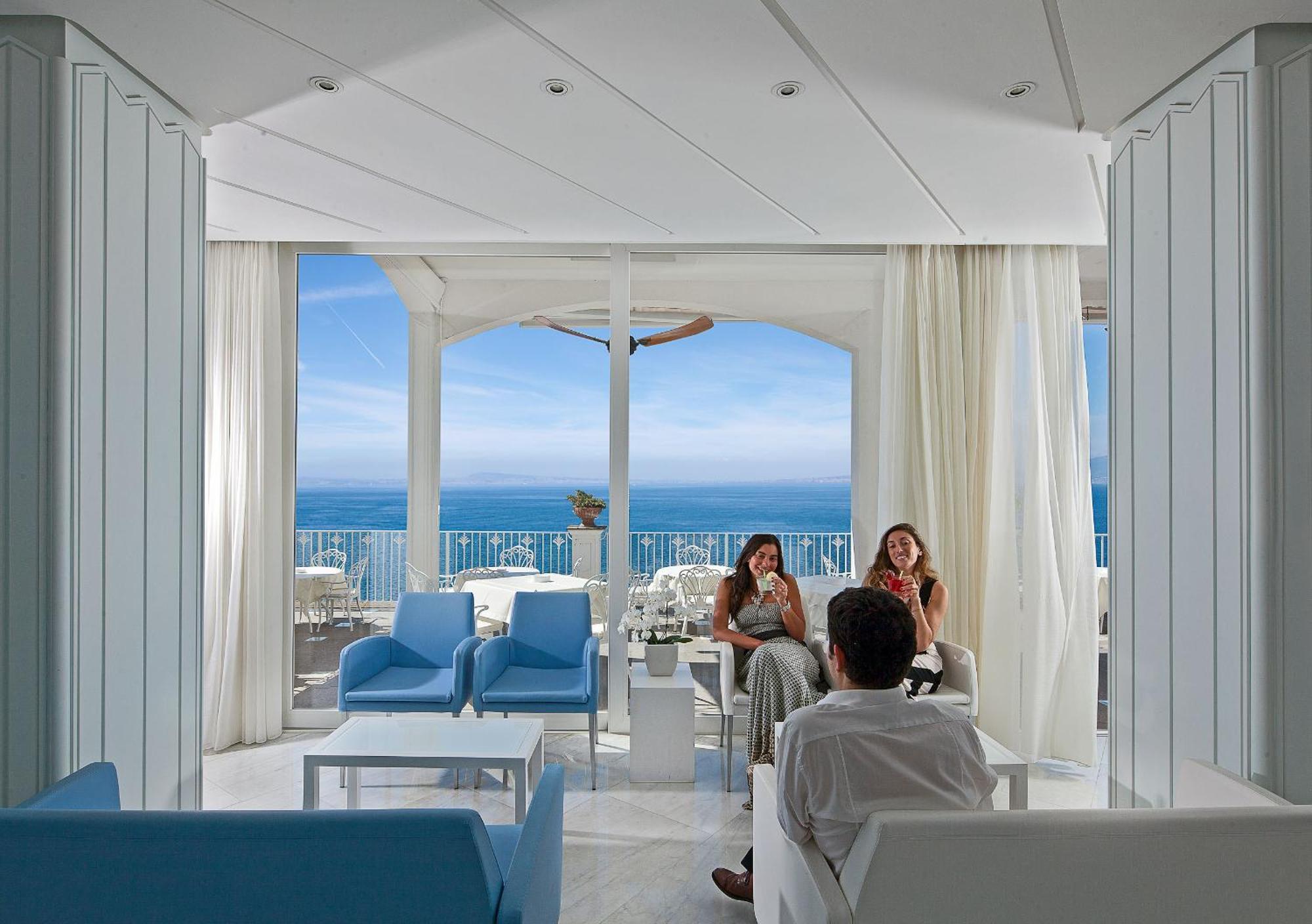 Grand Hotel Riviera Сорренто Екстер'єр фото