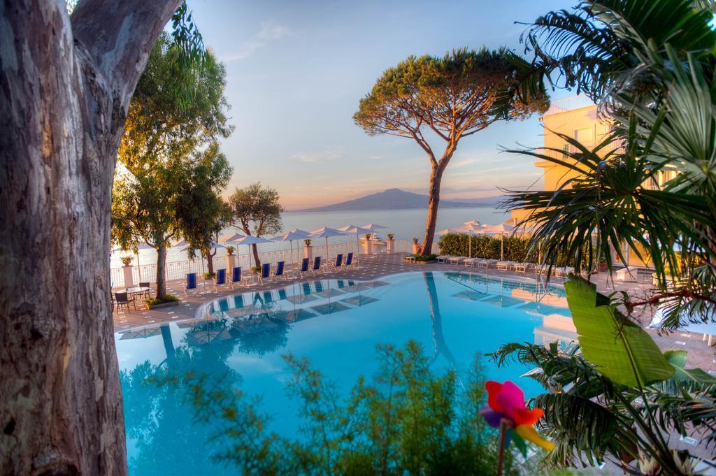 Grand Hotel Riviera Сорренто Екстер'єр фото